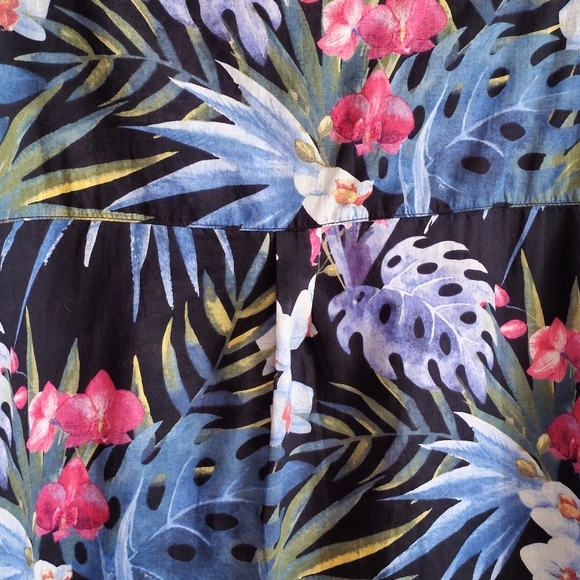 Harlow Women's Tropical Hawaiian Print Camp Tie Up Shirt Size XL - Picture 7 of 9